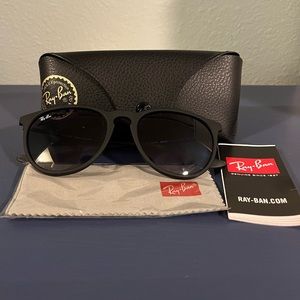 Ray-Ban Erika Classic - Matte Black (New)